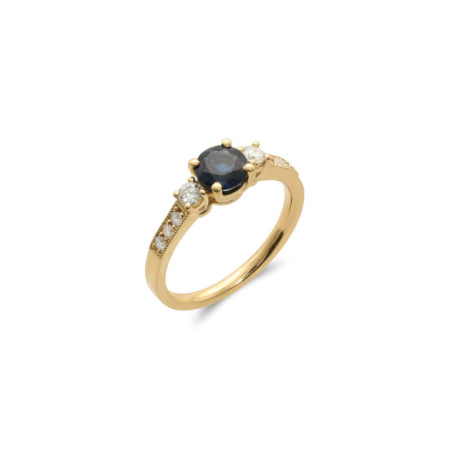 Anillo Oro Amarillo, Zafiro Y Diamantes. Género: Mujer. Material: Oro amarillo. Piedras: Diamantes,Zafiros