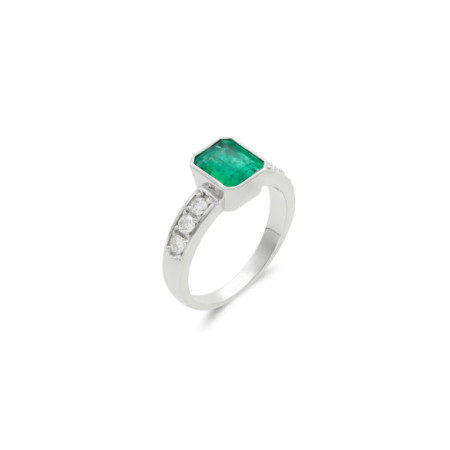 Anillo Oro Blanco, Esmeralda Y Diamantes. Género: Mujer. Material: Oro blanco. Piedras: Diamantes,Esmeraldas