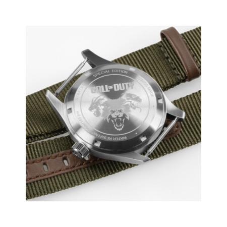 Reloj Khaki Field Auto 38mm Call Of Duty H70475930. Género: Hombre. Material: Acero. Tamaño: De 32mm a 38mm. Correa: Nato. Color esfera: Negro. Estilo: Casual. Movimiento: Automático. Características técnicas: Hora y segundero