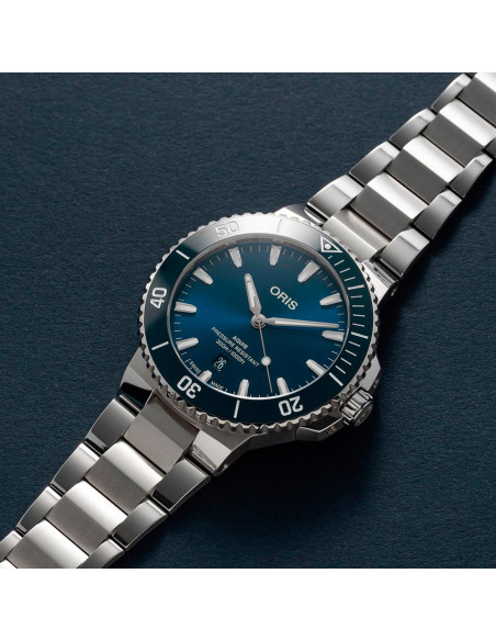 Reloj Oris Aquis Date 01 733 7789 4135-07 8 23 04PEB