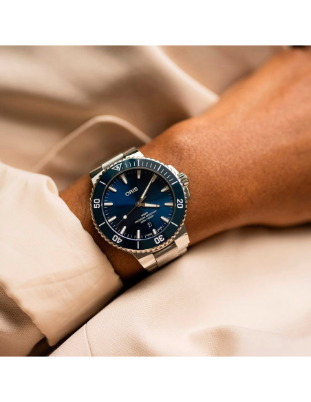 Reloj Oris Aquis Date 01 733 7789 4135-07 8 23 04PEB