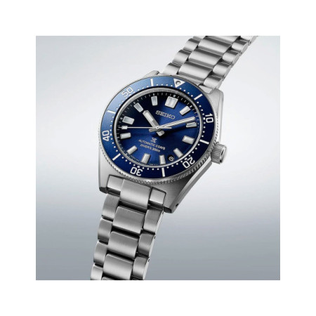 Reloj Seiko Prospex Reedición 1965 Heritage Divers SPB451J1. Género: Hombre. Material: Acero. Tamaño: De 39mm a 42mm. Correa: Acero. Color esfera: Azul. Estilo: Deportivo. Movimiento: Automático. Características técnicas: Hora y segundero,Reserva de marcha,Calendario