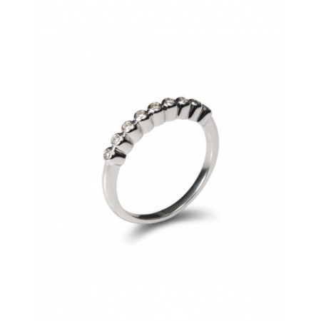 Anillo Oro Blanco Y Diamantes. Género: Mujer. Material: Oro blanco. Piedras: Diamantes