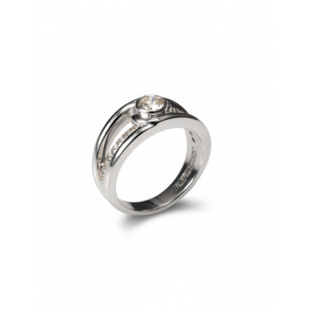 Anillo Oro Blanco Y Diamantes. Género: Mujer. Material: Oro blanco. Piedras: Diamantes