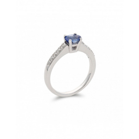 Anillo Oro Blanco Con Zafiro Y Diamantes. Género: Mujer. Material: Oro blanco. Piedras: Diamantes,Zafiros