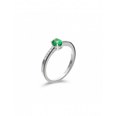 Anillo Oro Blanco, Tsavorita Y Diamantes. Género: Mujer. Material: Oro blanco. Piedras: Diamantes,Otras gemas