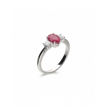 Anillo Oro Blanco Con Rubí Y Diamantes. Género: Mujer. Material: Oro blanco. Piedras: Diamantes,Rubies