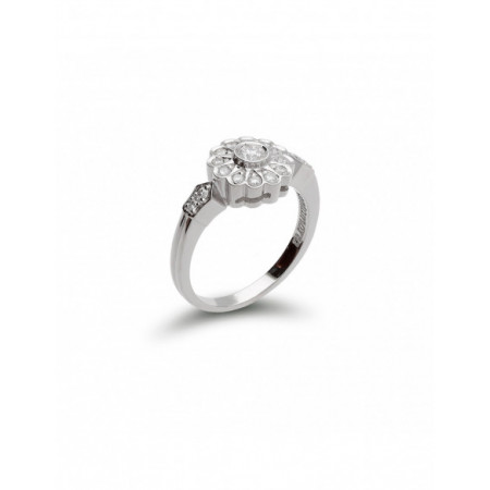 Anillo Oro Blanco Y Diamantes. Género: Mujer. Material: Oro blanco. Piedras: Diamantes