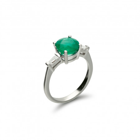 Anillo Oro Blanco, Esmeralda Y Diamantes. Género: Mujer. Material: Oro blanco. Piedras: Esmeraldas,Diamantes