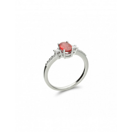 Anillo Oro Blanco, Rubí y Diamantes. Material: Oro blanco. Piedras: Diamantes,Rubies
